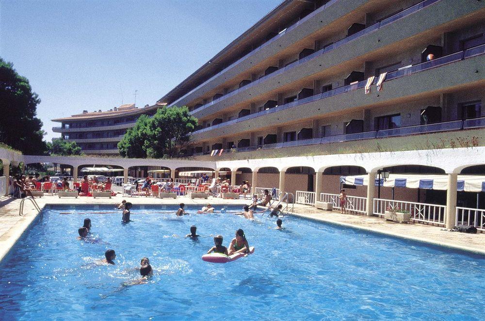 Apartamentos Salles Beach L'Estartit Ngoại thất bức ảnh