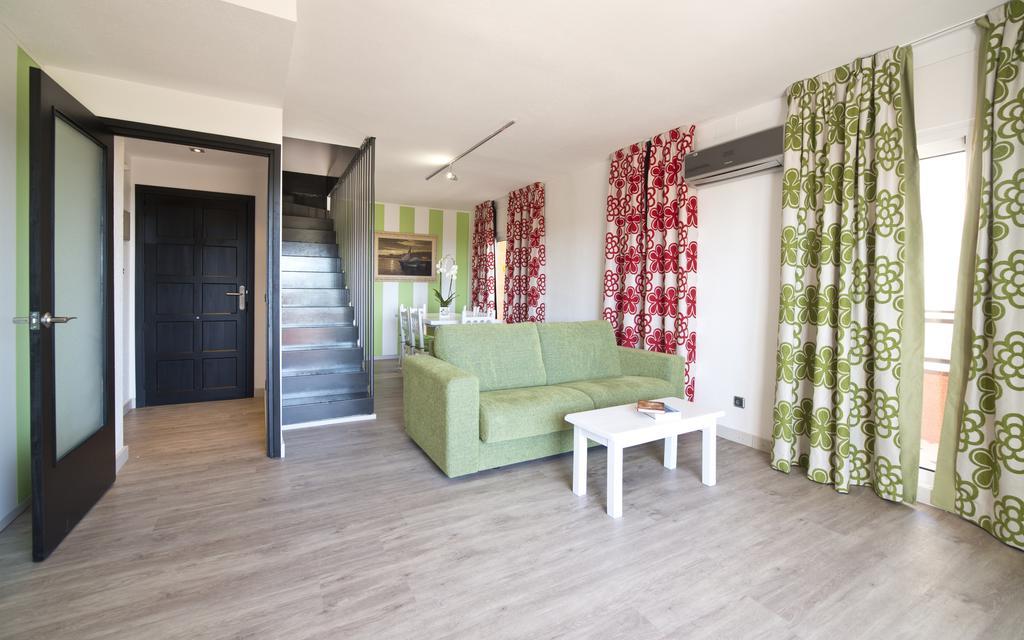 Apartamentos Salles Beach L'Estartit Phòng bức ảnh