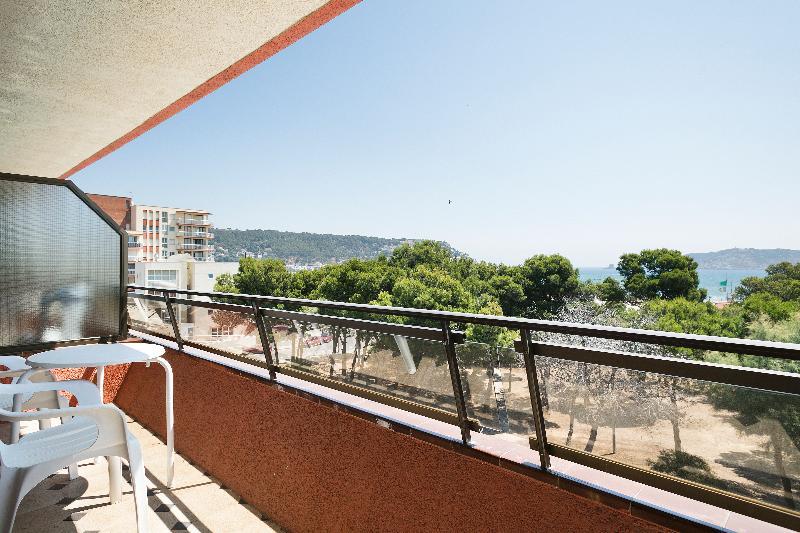 Apartamentos Salles Beach L'Estartit Ngoại thất bức ảnh