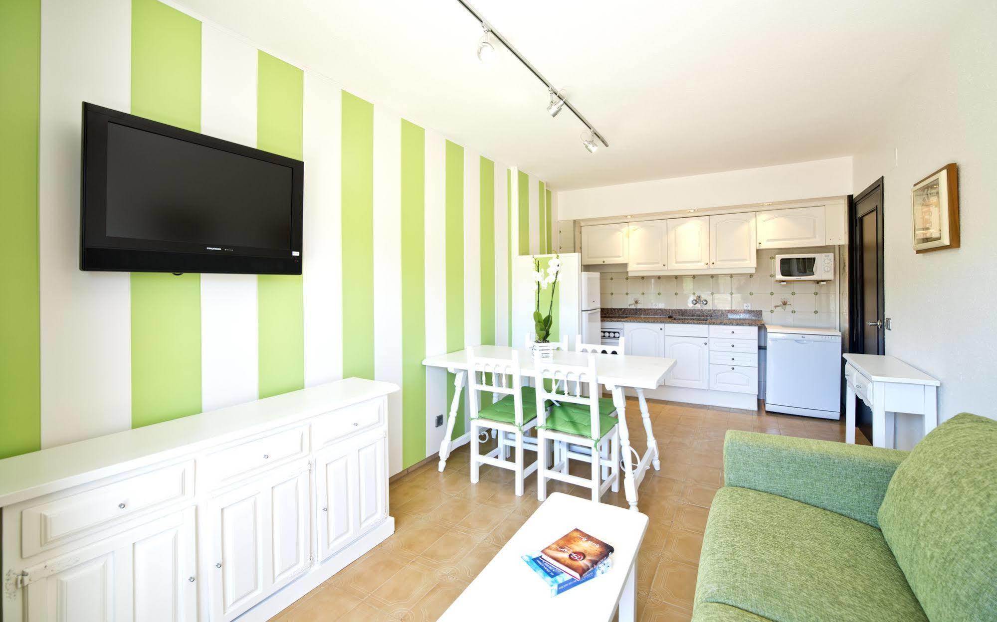 Apartamentos Salles Beach L'Estartit Ngoại thất bức ảnh